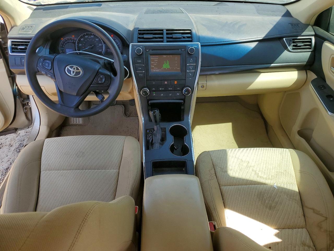 2015 TOYOTA CAMRY LE photo 15