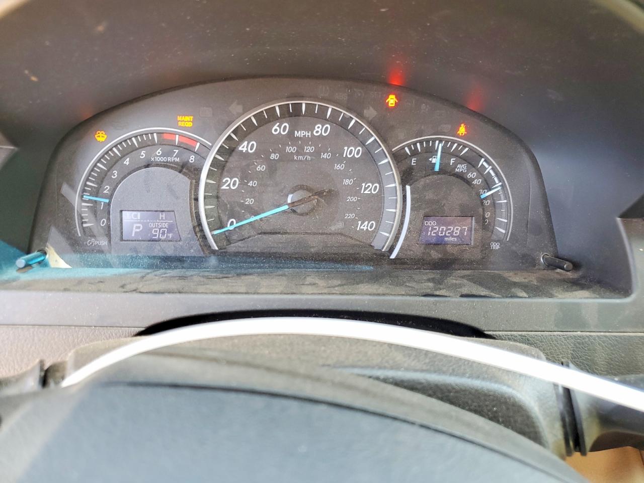 2015 TOYOTA CAMRY LE photo 17