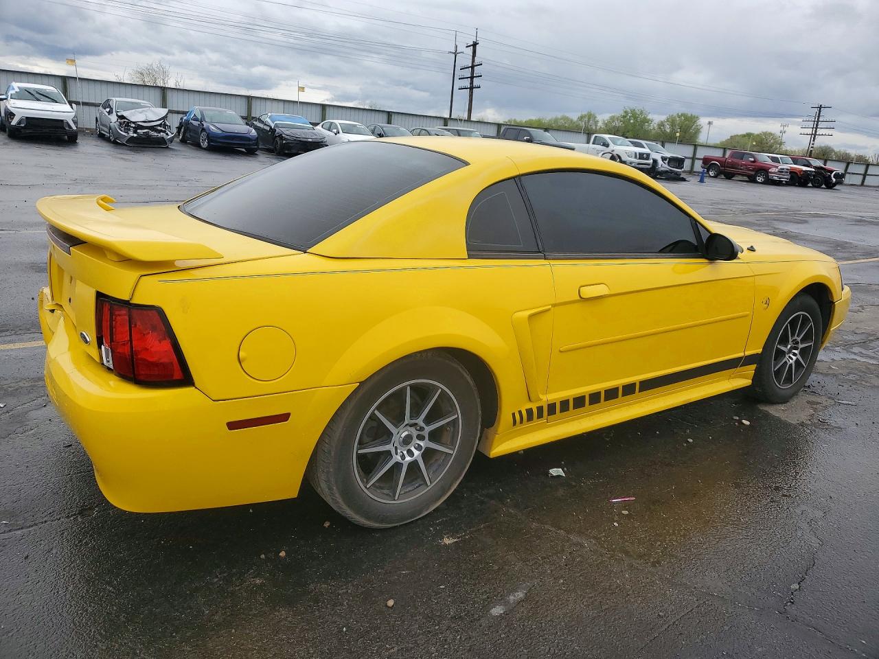 2004 FORD MUSTANG photo 5