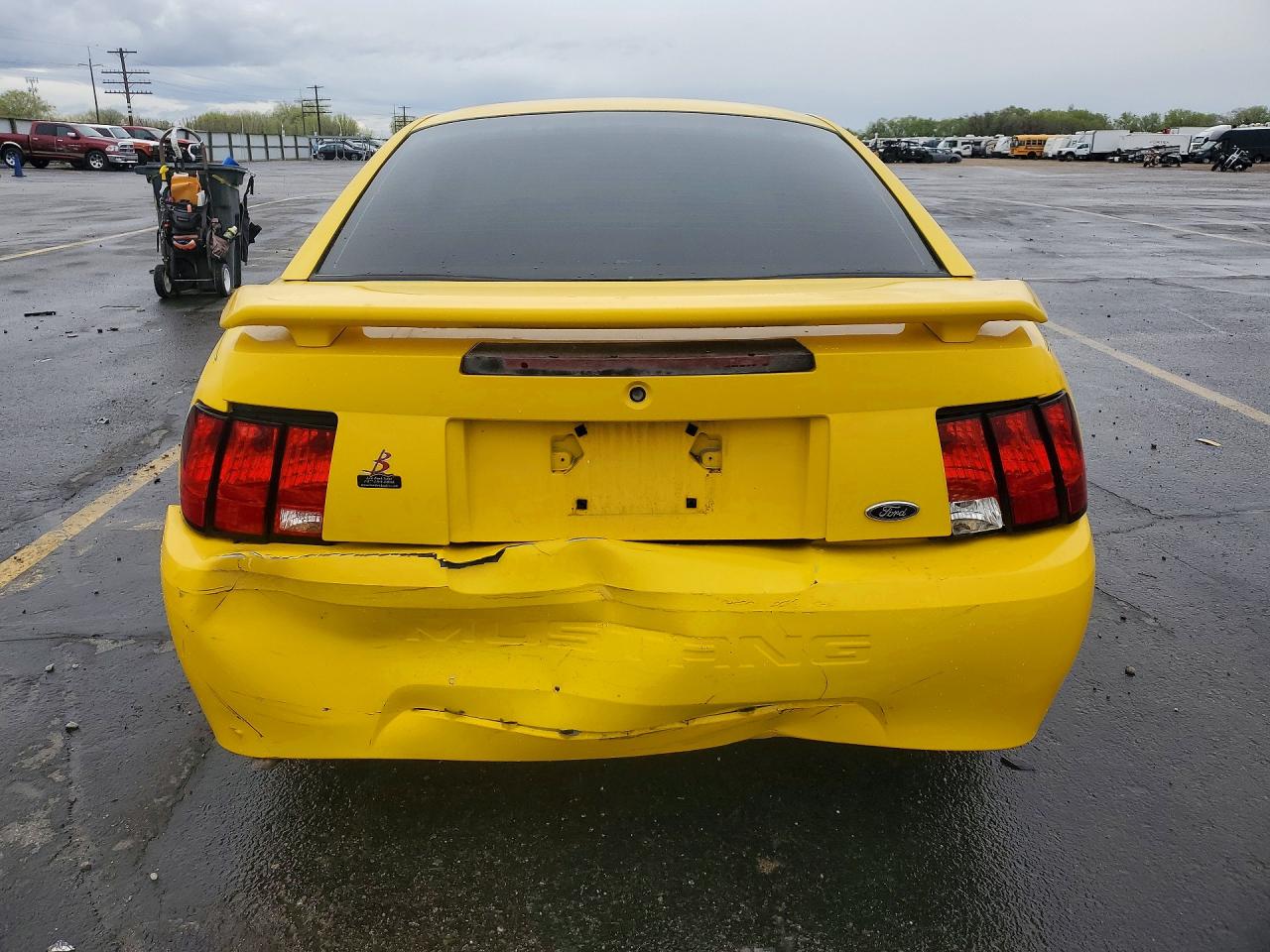 2004 FORD MUSTANG photo 11