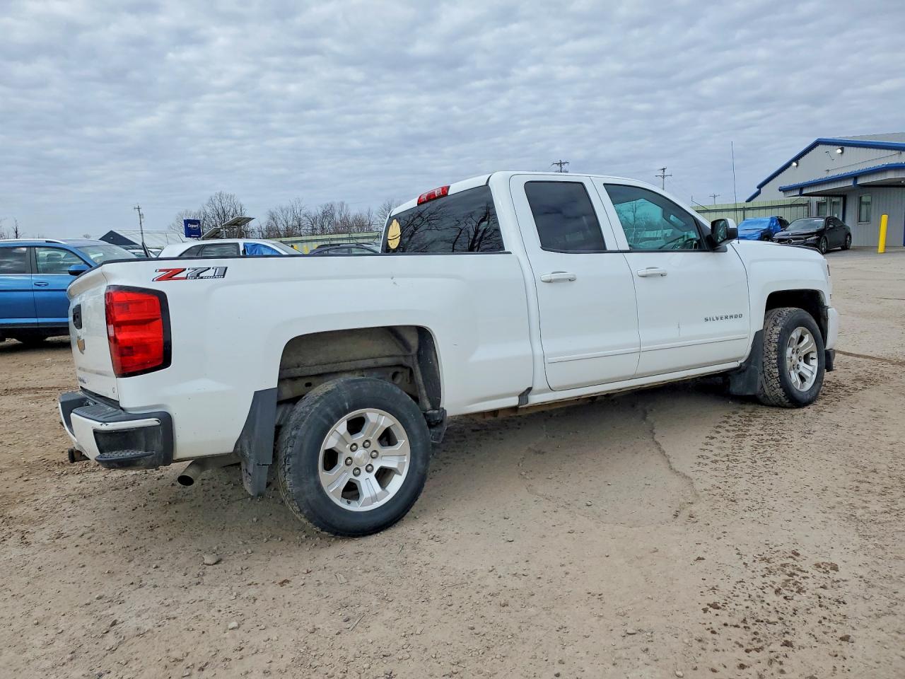 2018 CHEVROLET SILVERADO K1500 LT photo 7