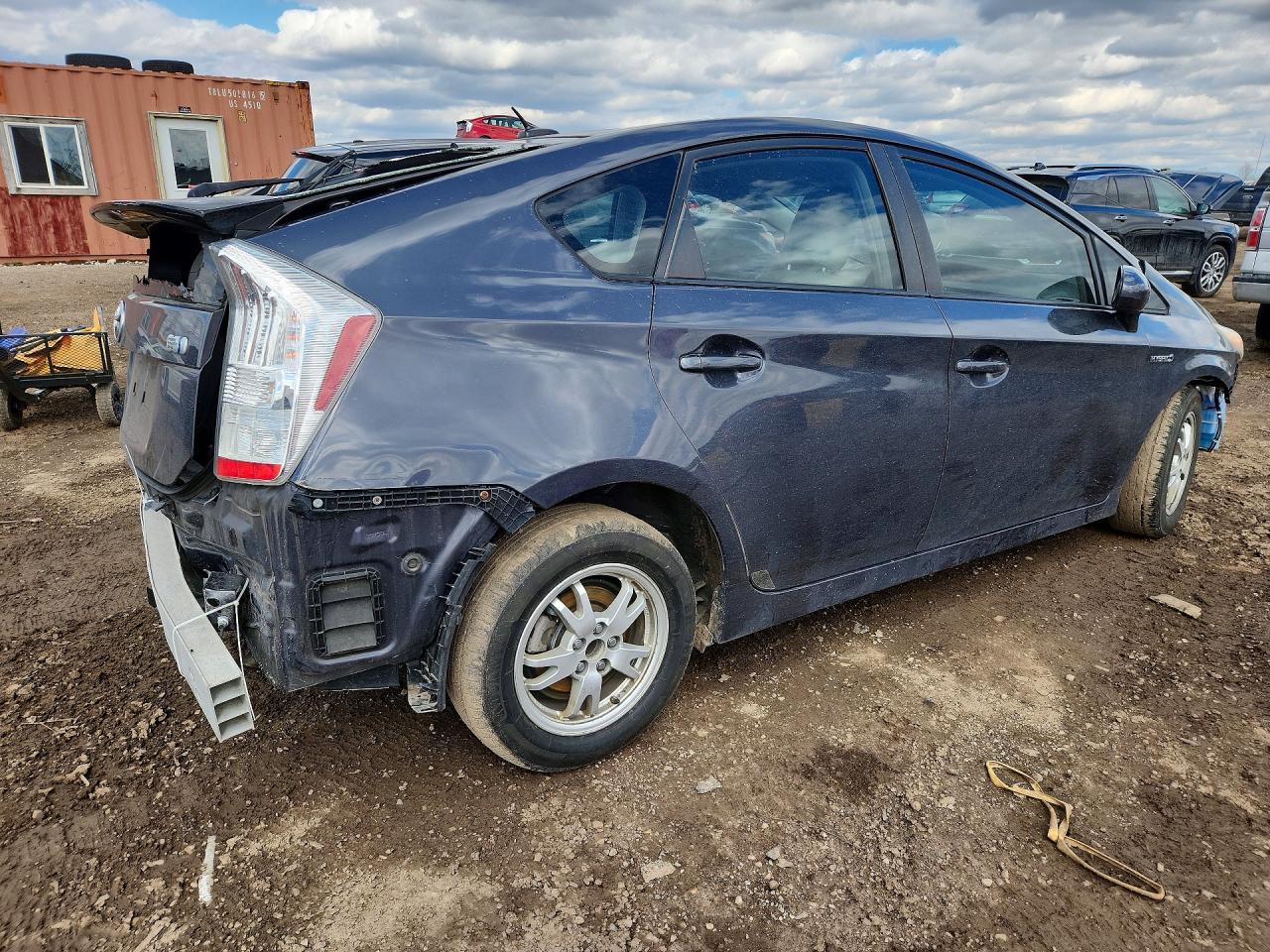 2011 TOYOTA PRIUS THREE photo 5