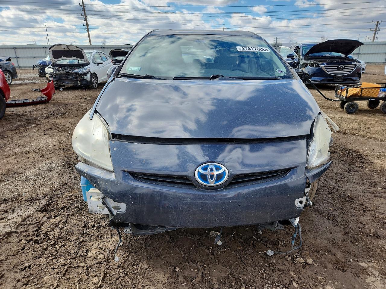 2011 TOYOTA PRIUS THREE photo 9