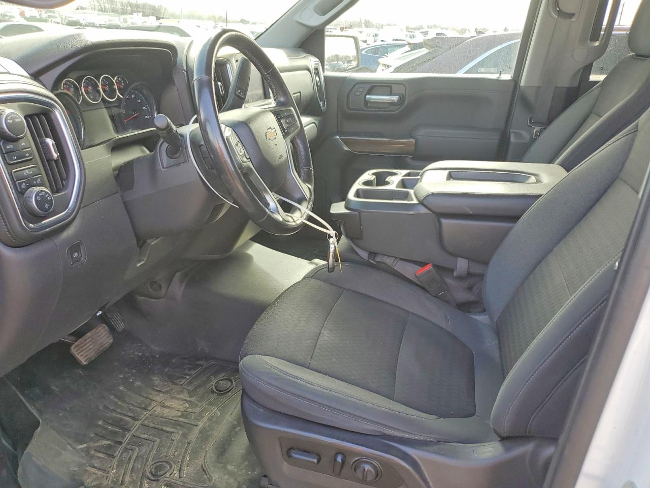 2021 CHEVROLET SILVERADO K1500 LT photo 19
