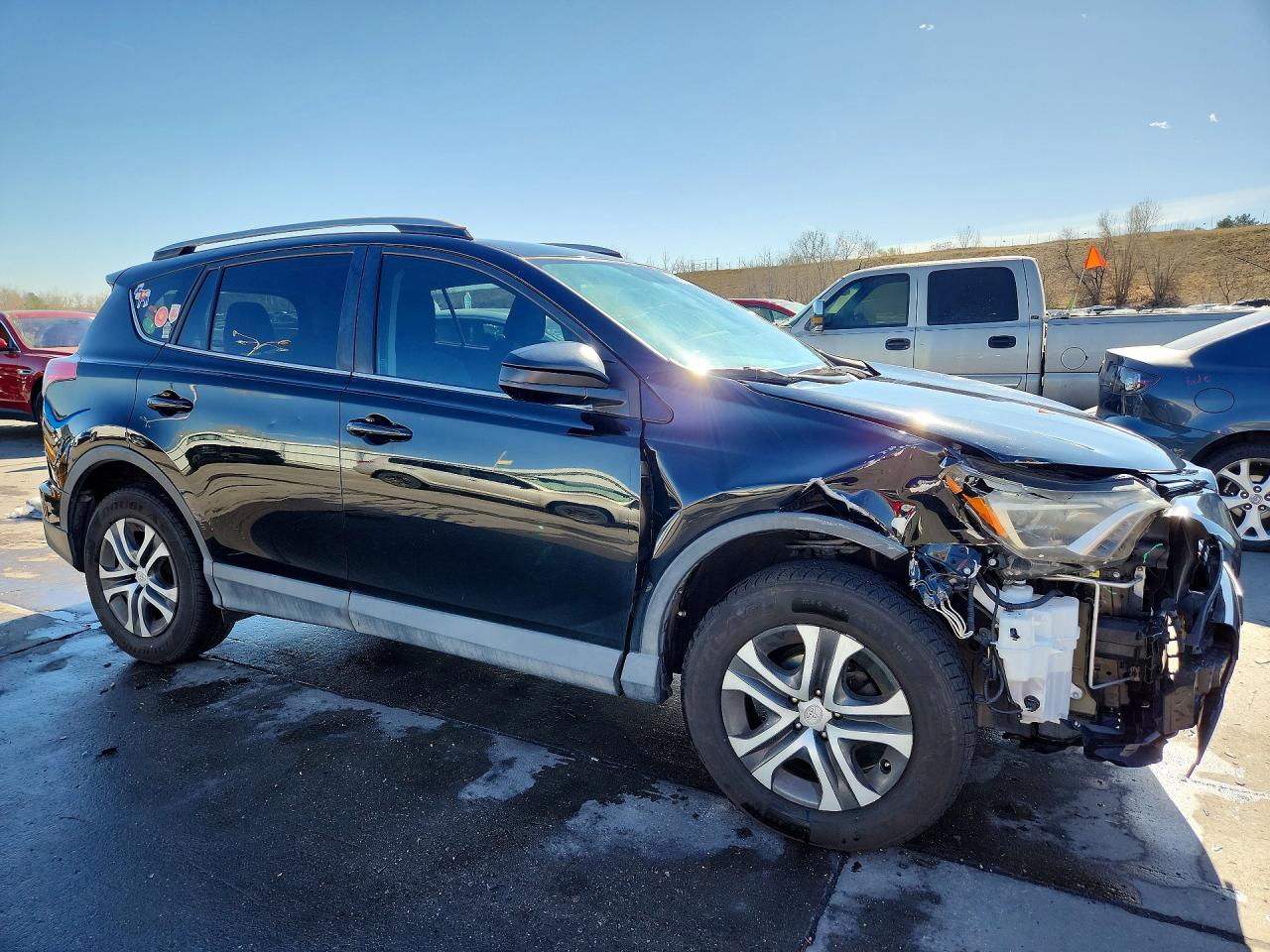 2016 TOYOTA RAV4 LE photo 4