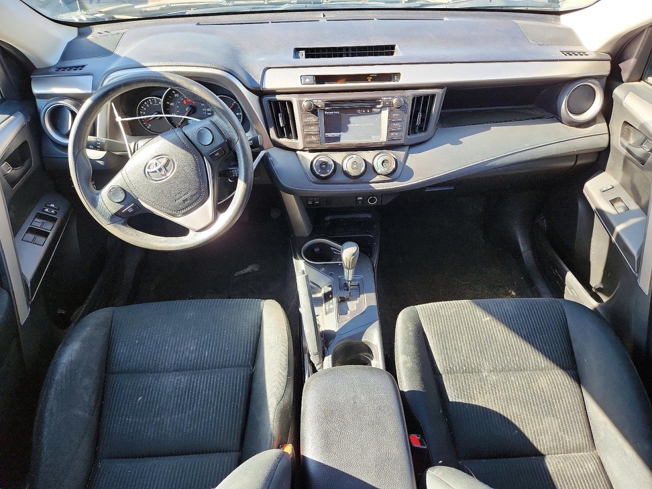 2016 TOYOTA RAV4 LE photo 8