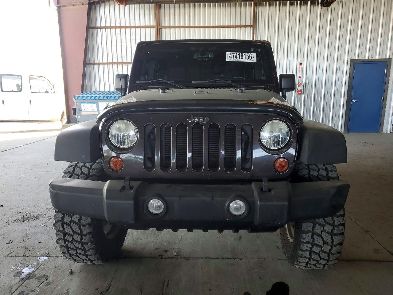 2013 JEEP WRANGLER UNLIMITED SPORT photo 9