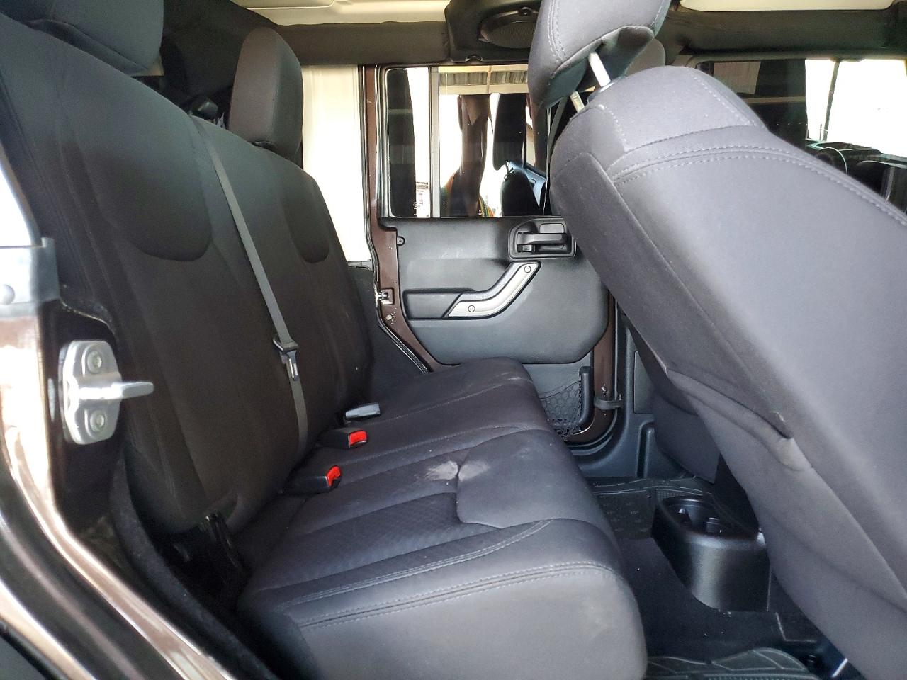 2013 JEEP WRANGLER UNLIMITED SPORT photo 21