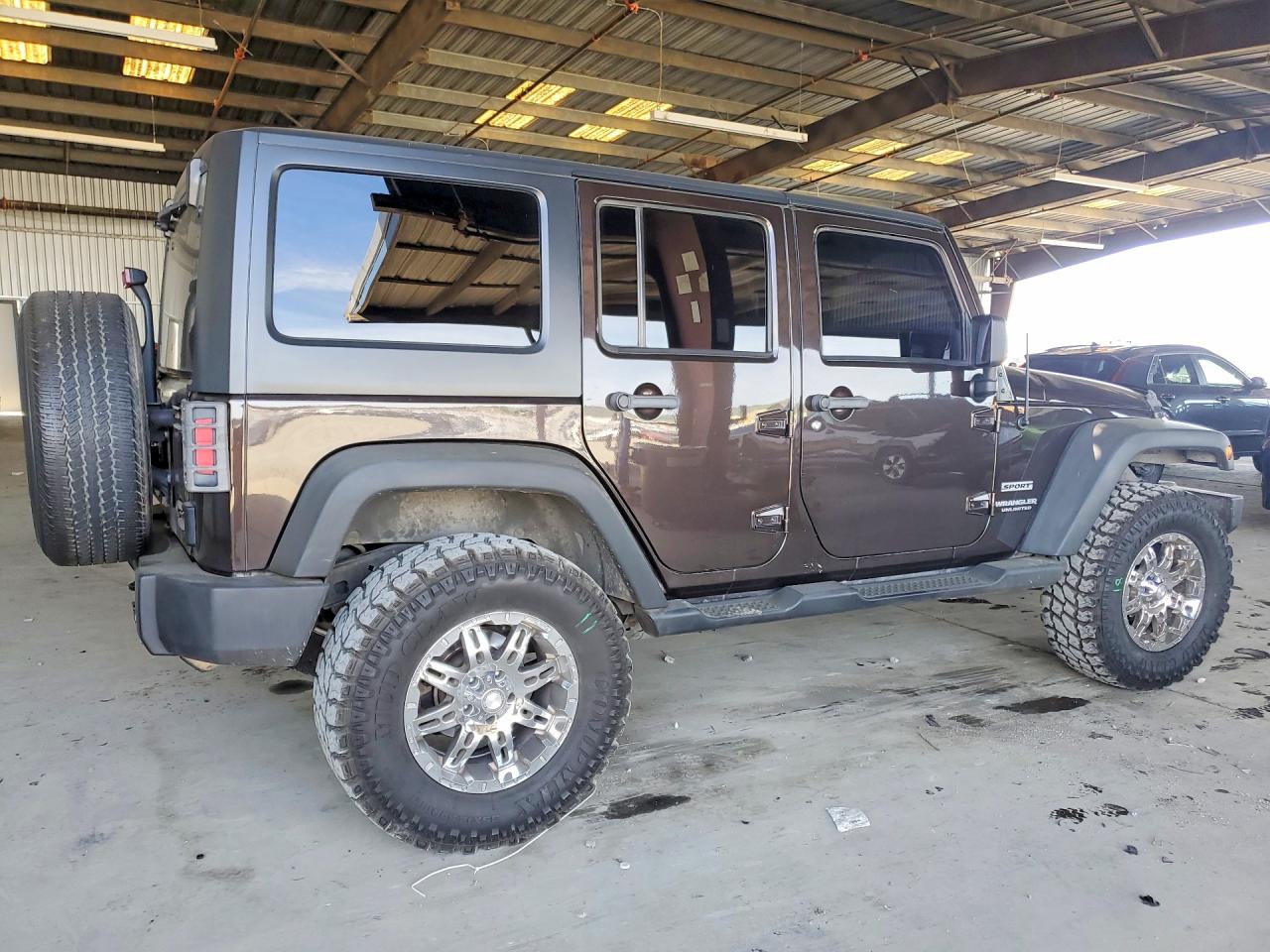2013 JEEP WRANGLER UNLIMITED SPORT photo 5