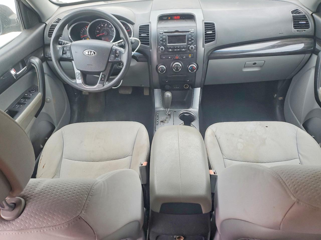 2011 KIA SORENTO LX photo 22