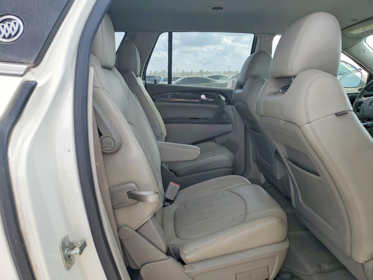 2015 BUICK ENCLAVE photo 11