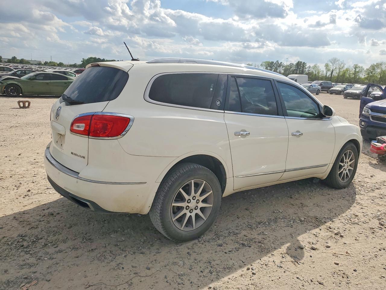 2015 BUICK ENCLAVE photo 3