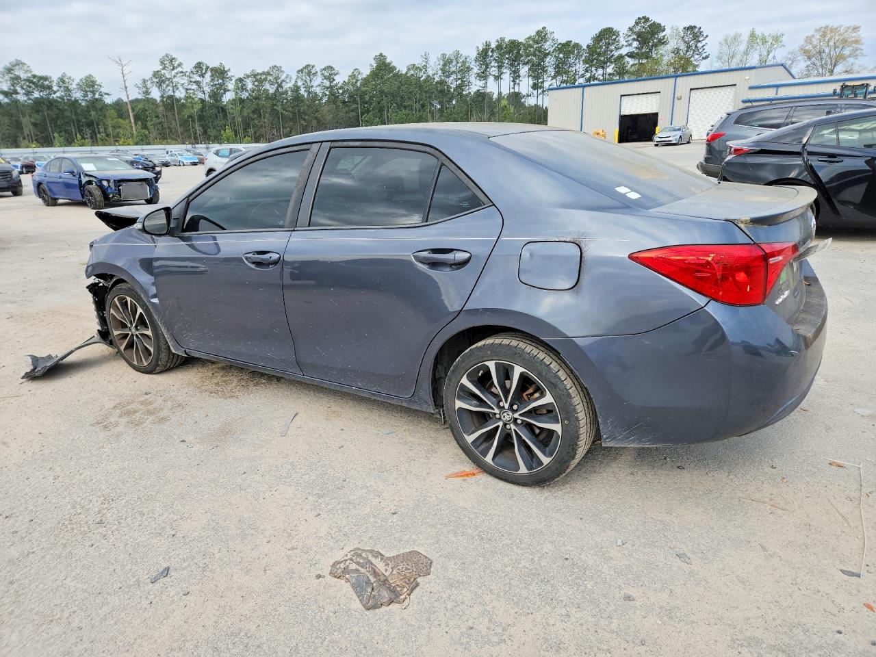 2019 TOYOTA COROLLA SE photo 4