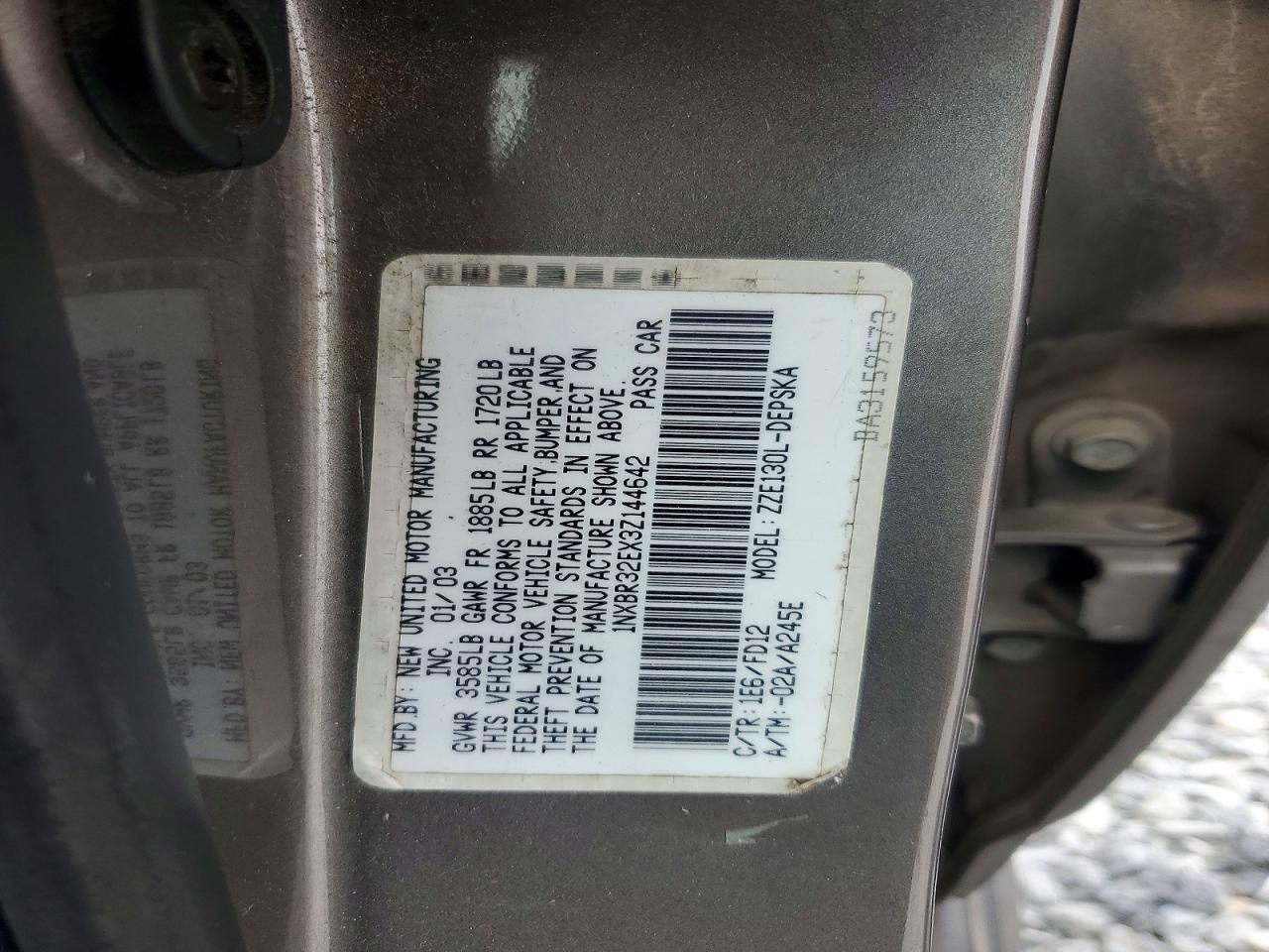 2003 TOYOTA COROLLA S photo 25