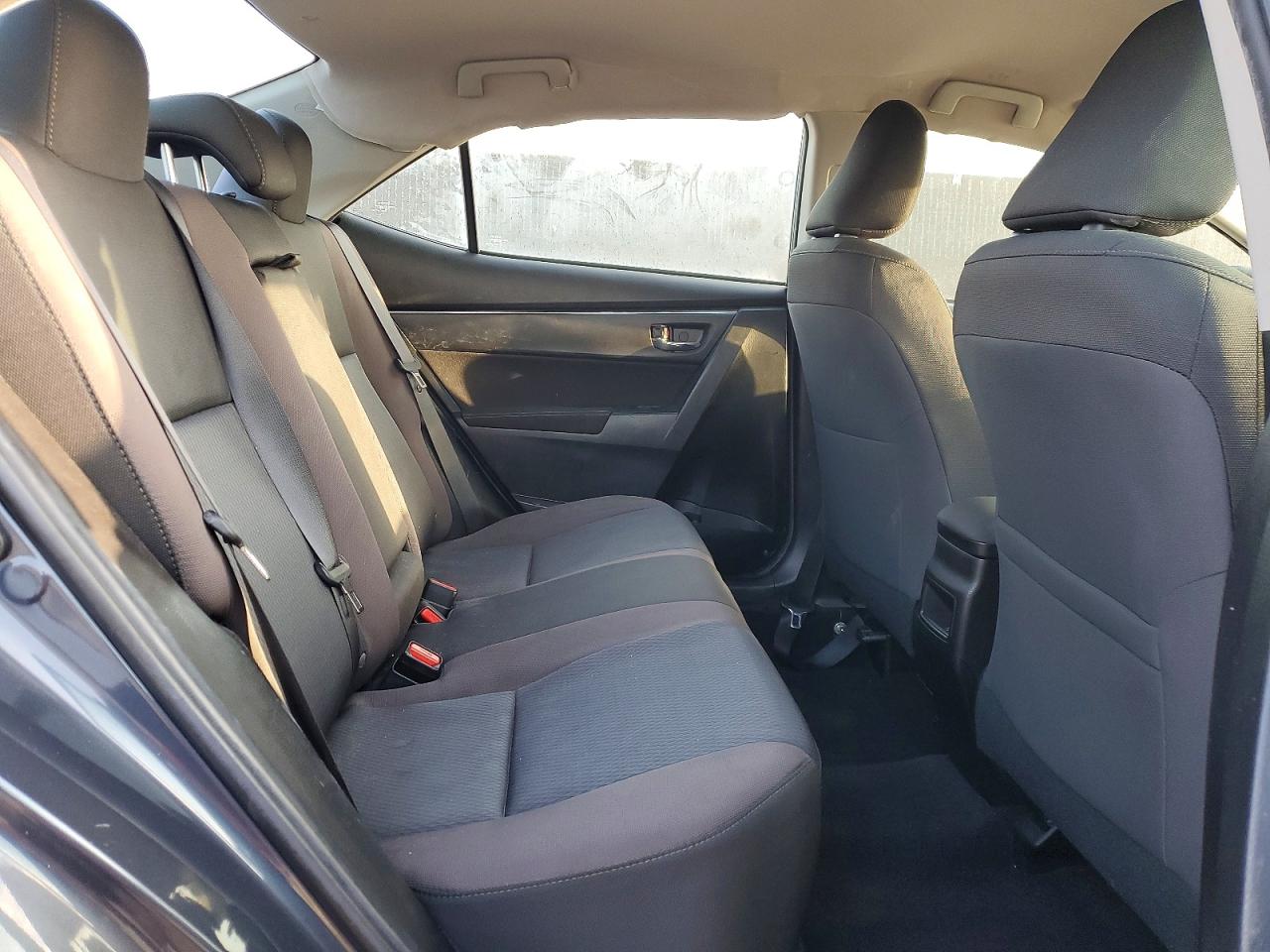 2019 TOYOTA COROLLA LE photo 28