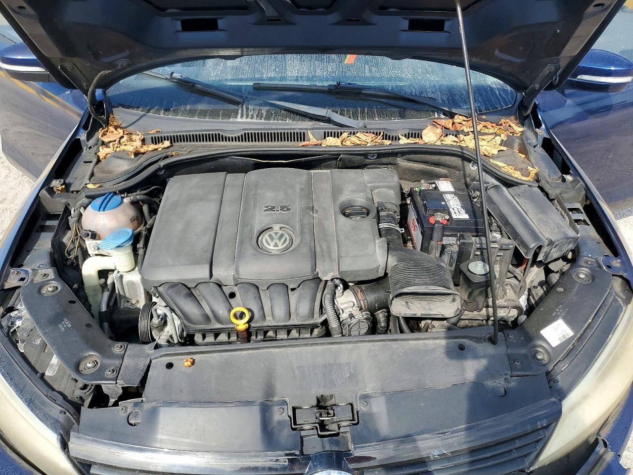 2011 VOLKSWAGEN JETTA SE photo 31