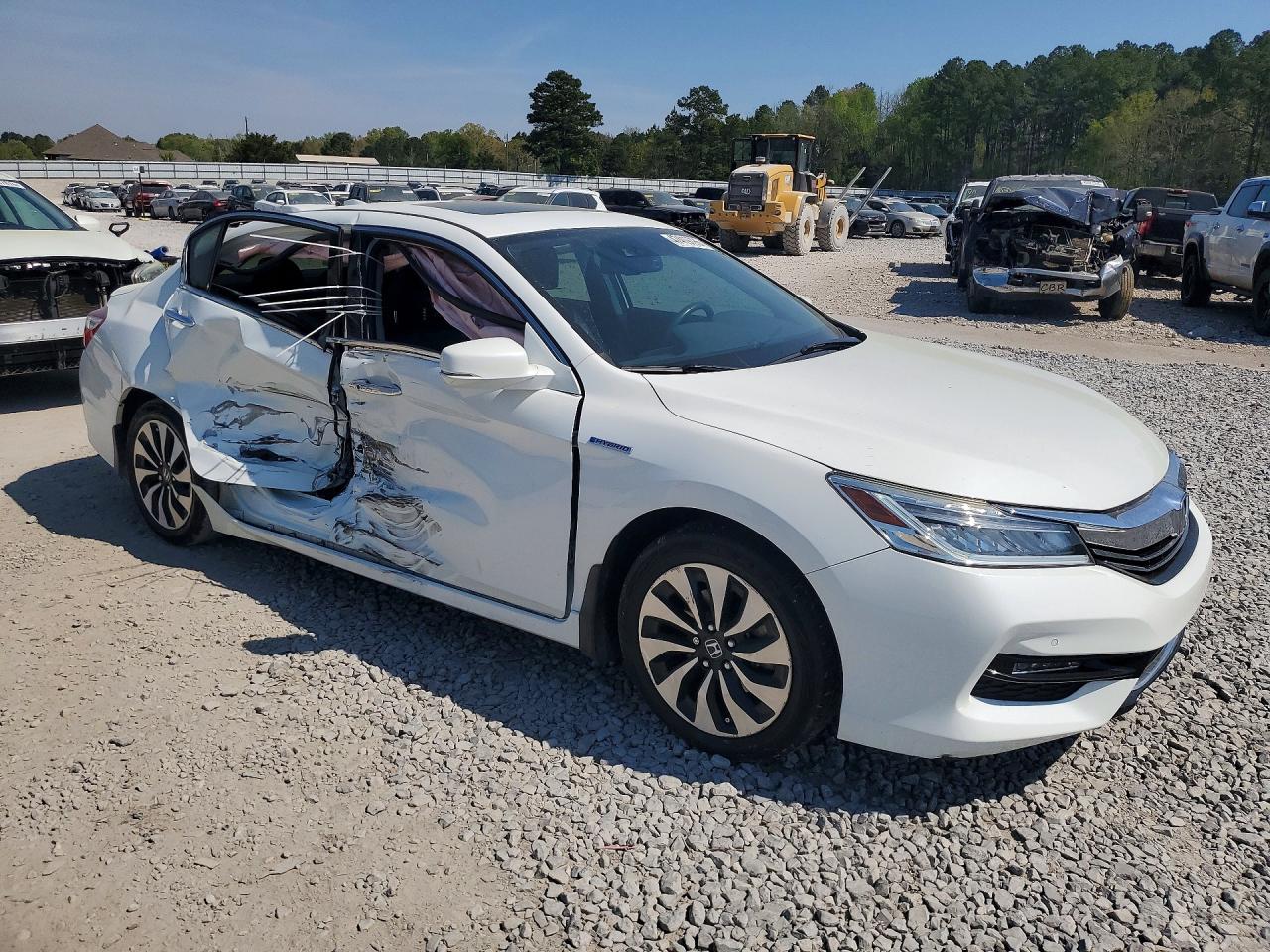 2017 HONDA ACCORD TOURING HYBRID photo 4