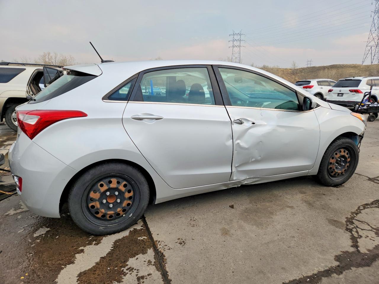 2016 HYUNDAI ELANTRA GT BASE photo 5