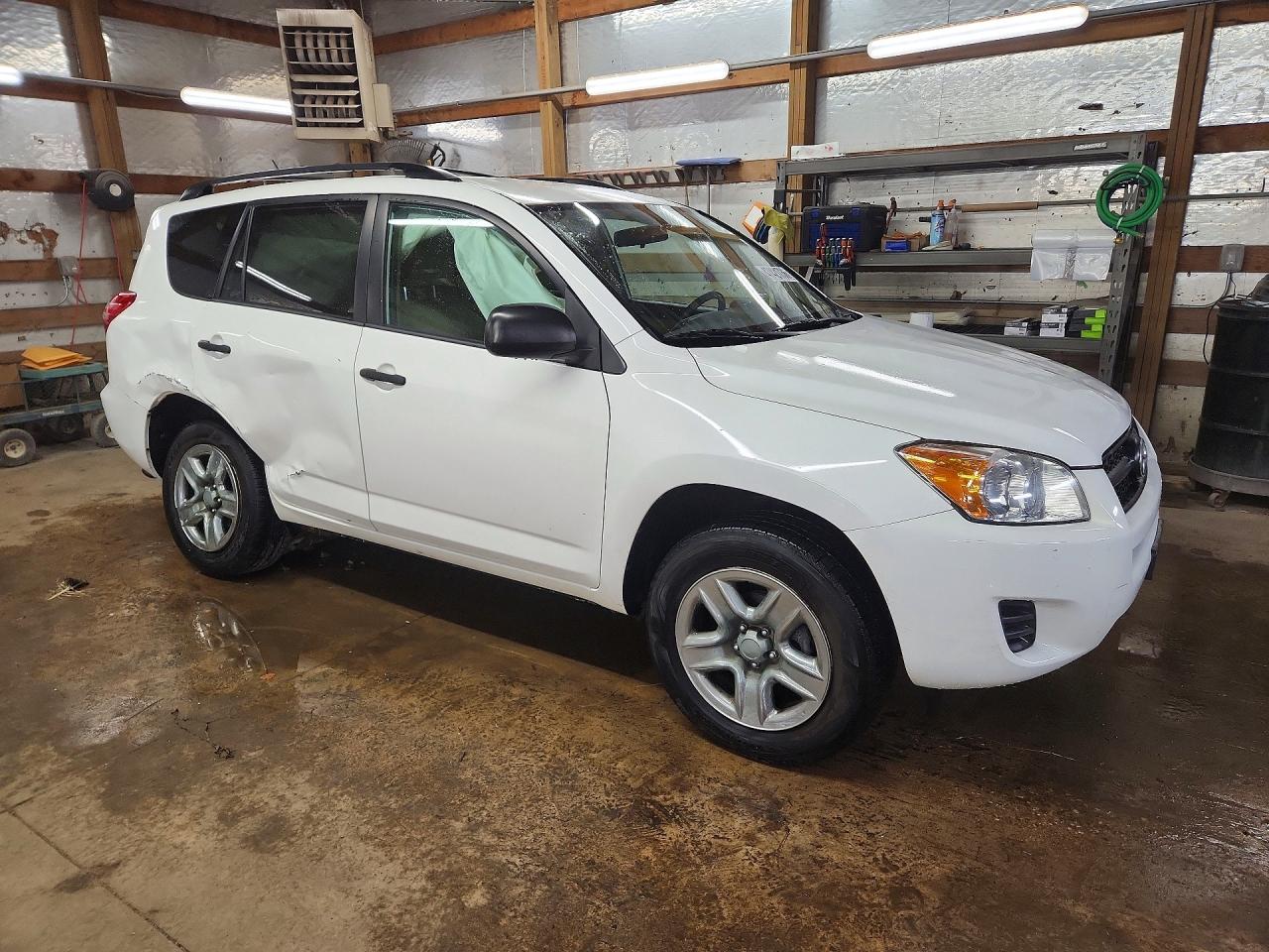 2012 TOYOTA RAV4 BASE photo 7