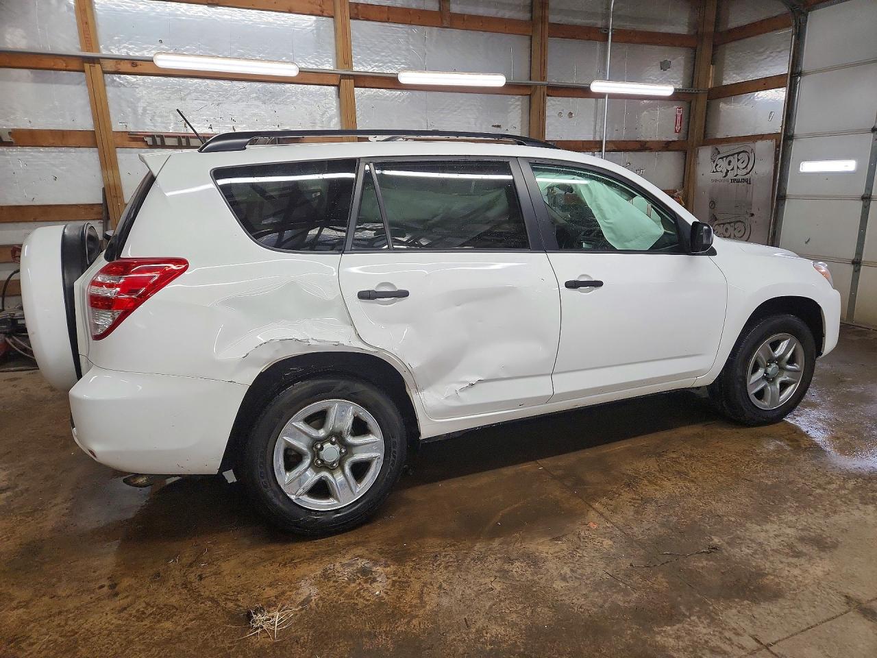 2012 TOYOTA RAV4 BASE photo 5