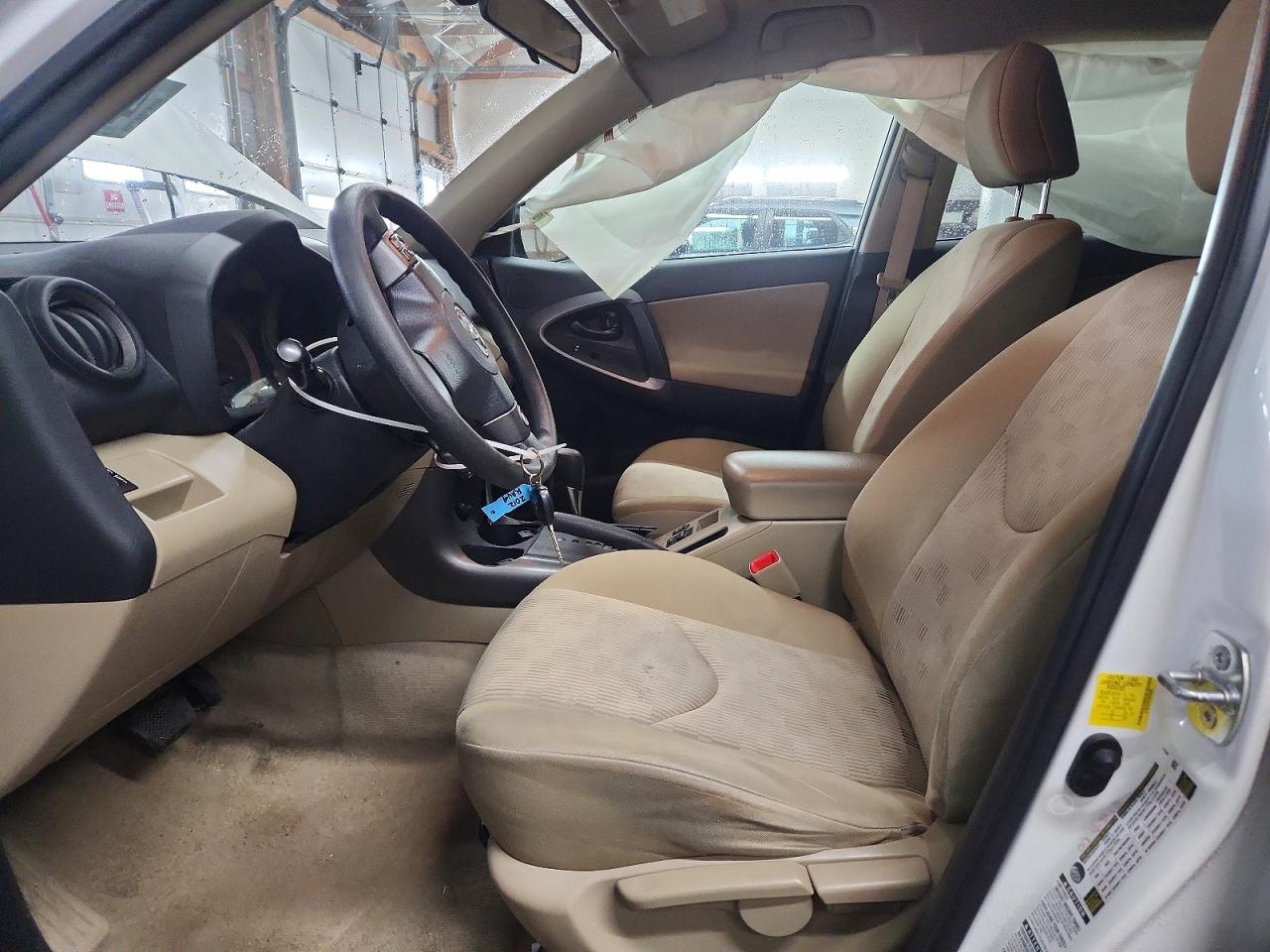 2012 TOYOTA RAV4 BASE photo 13