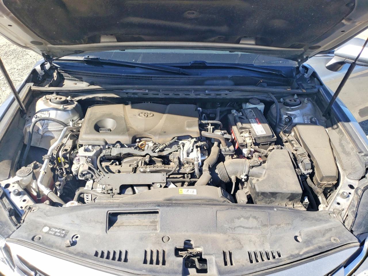 2019 TOYOTA CAMRY LE photo 21