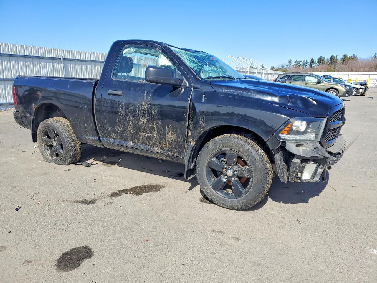 2014 RAM 1500 ST photo 7