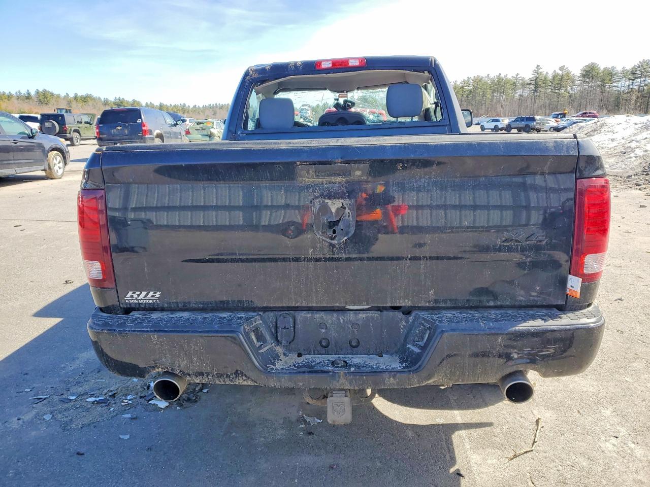 2014 RAM 1500 ST photo 11
