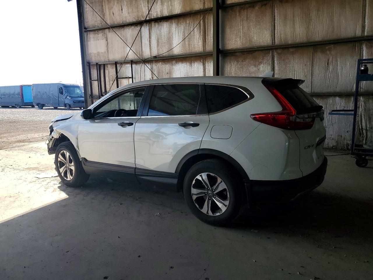 2018 HONDA CR-V LX photo 4