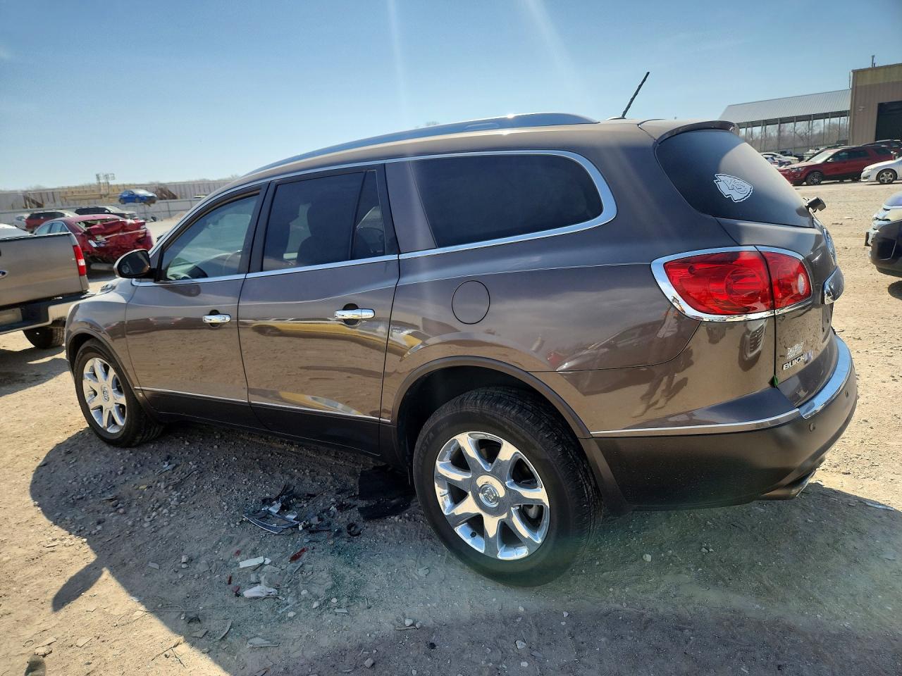 2010 BUICK ENCLAVE CXL photo 2