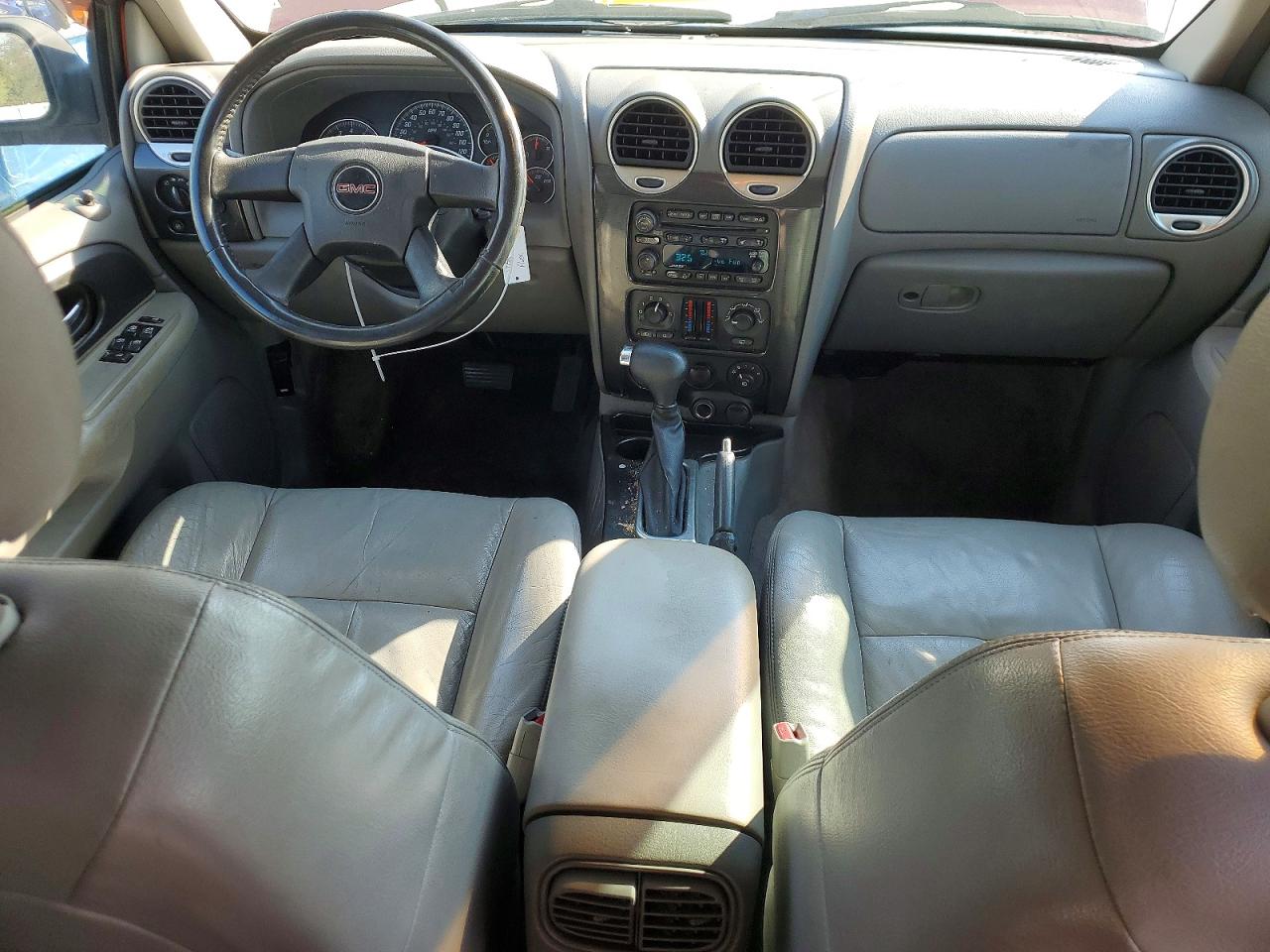 2005 GMC ENVOY photo 8