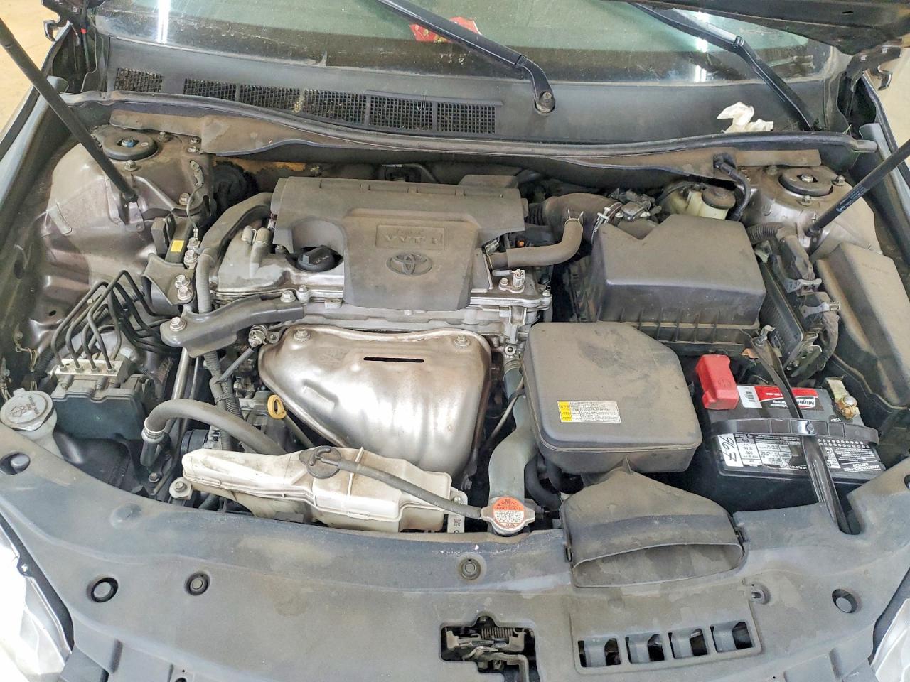 2016 TOYOTA CAMRY LE photo 21