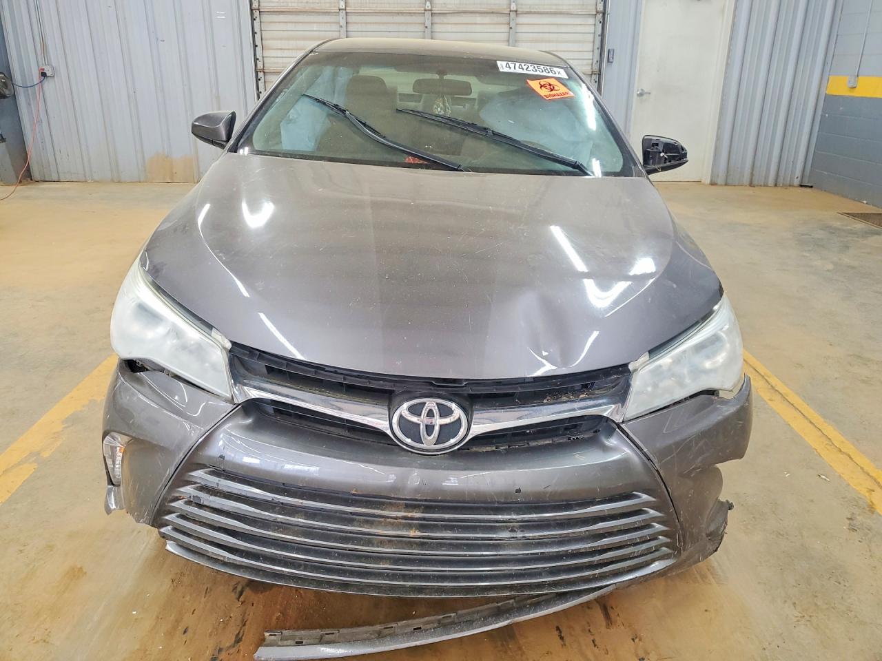 2016 TOYOTA CAMRY LE photo 9