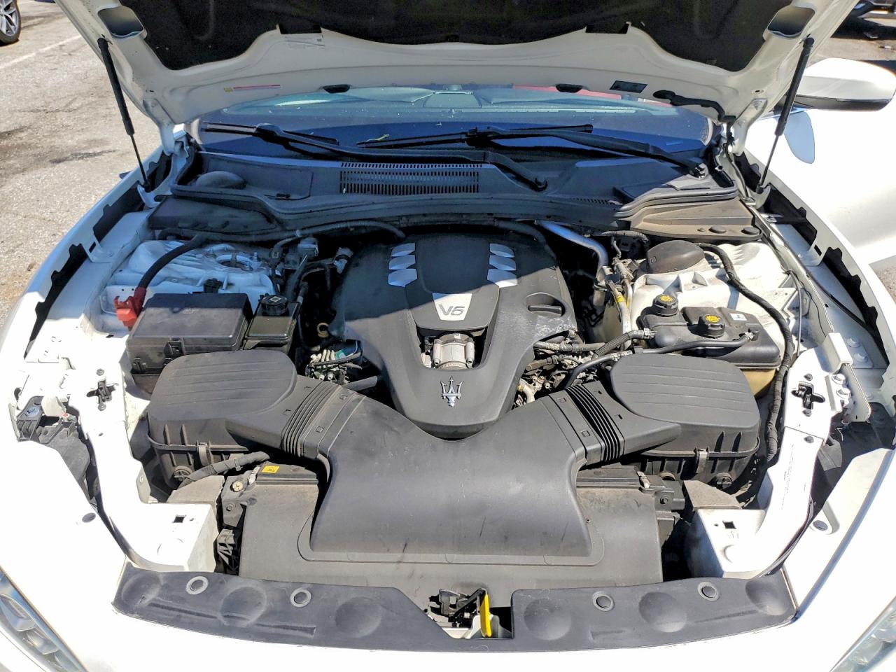 2017 MASERATI GHIBLI photo 21