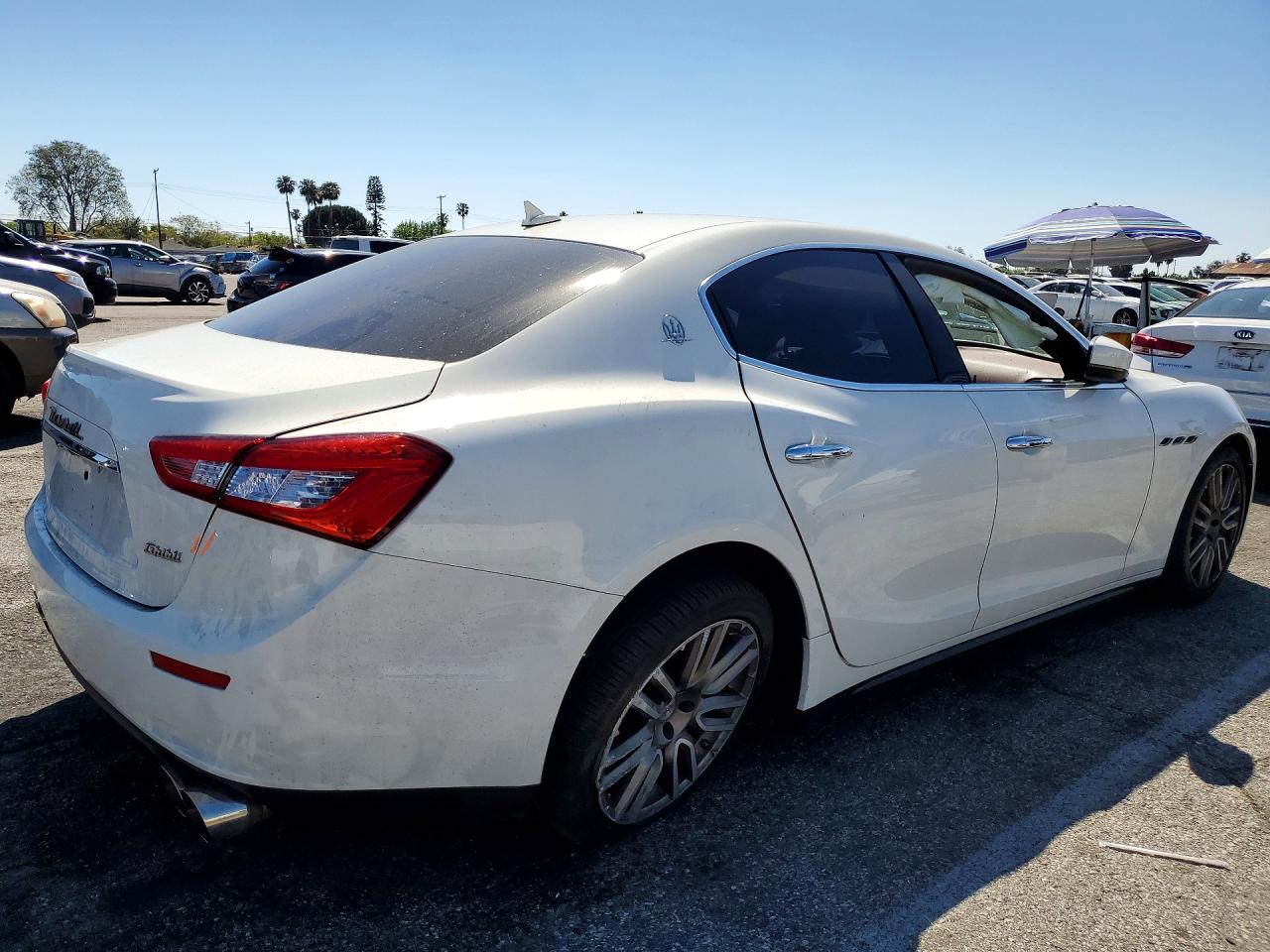 2017 MASERATI GHIBLI photo 5