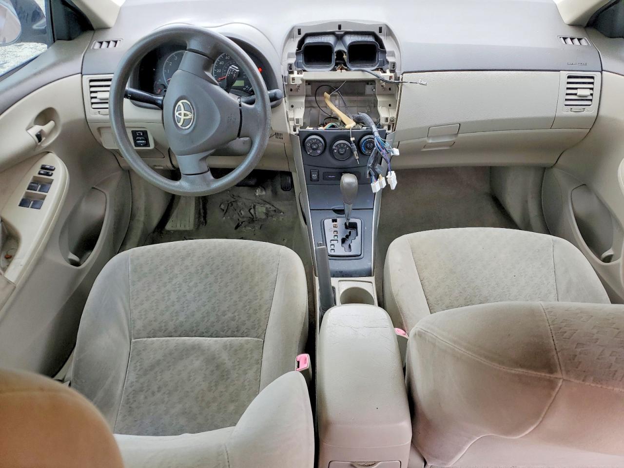 2009 TOYOTA COROLLA LE photo 15