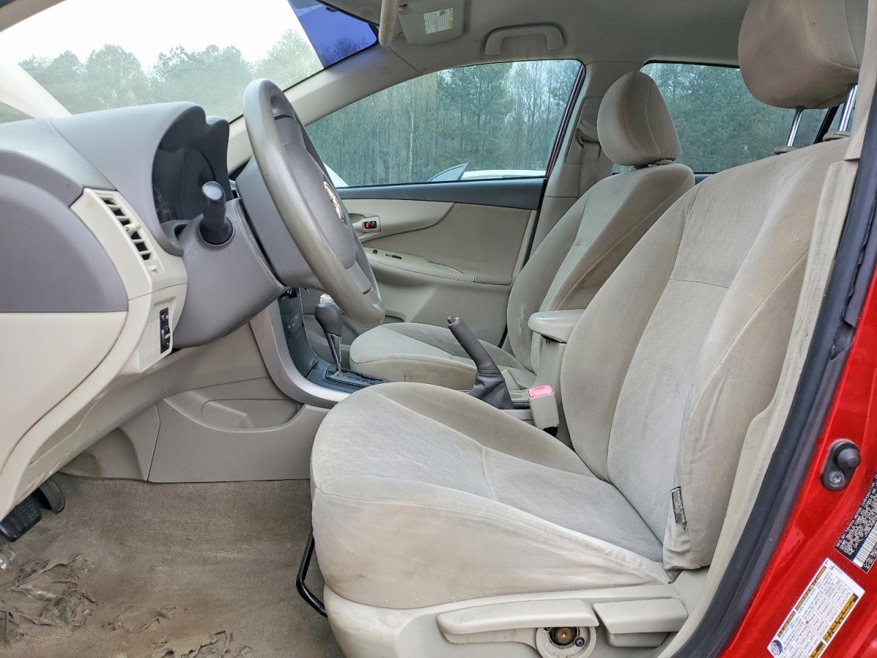 2009 TOYOTA COROLLA LE photo 13