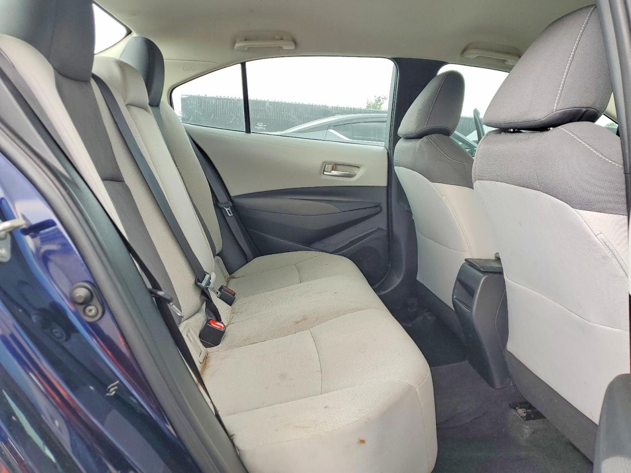 2020 TOYOTA COROLLA LE photo 19
