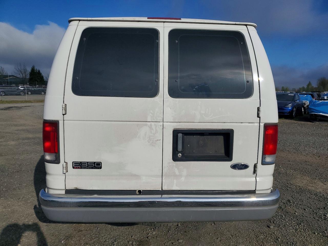 1999 FORD ECONOLINE E350 SUPER DUTY WAGON photo 11