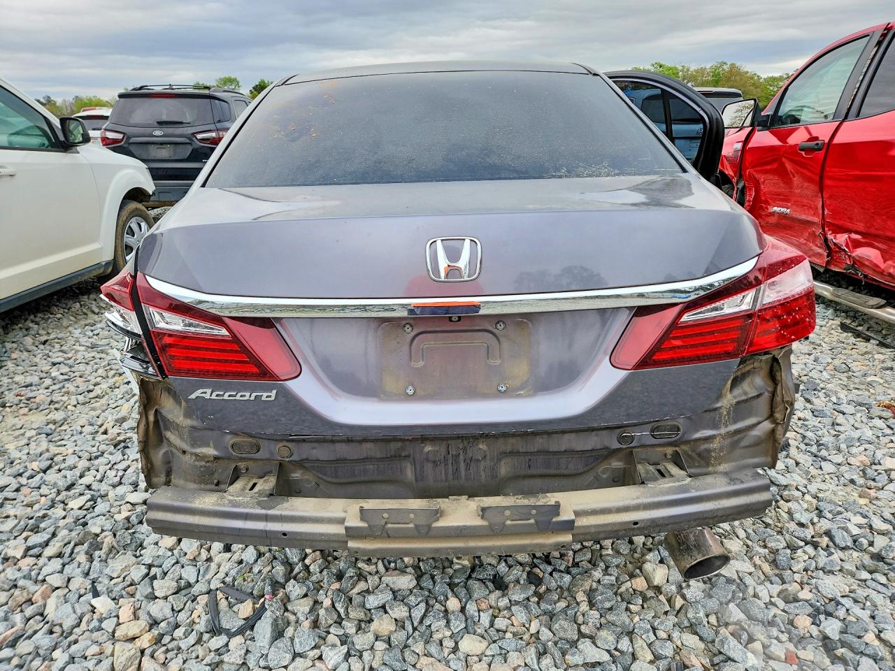 2017 HONDA ACCORD LX photo 6