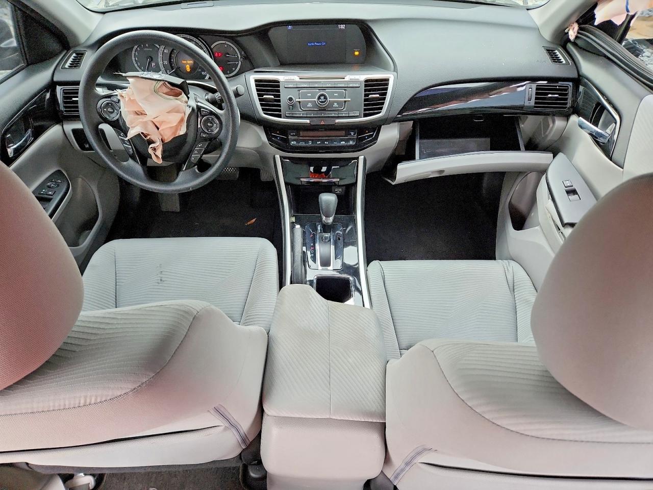 2017 HONDA ACCORD LX photo 8