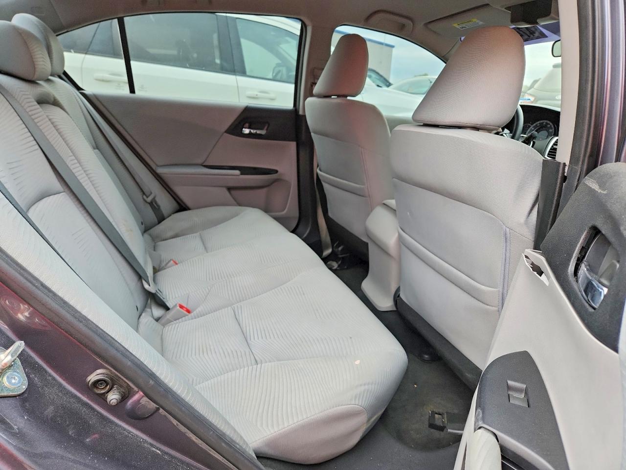 2017 HONDA ACCORD LX photo 10