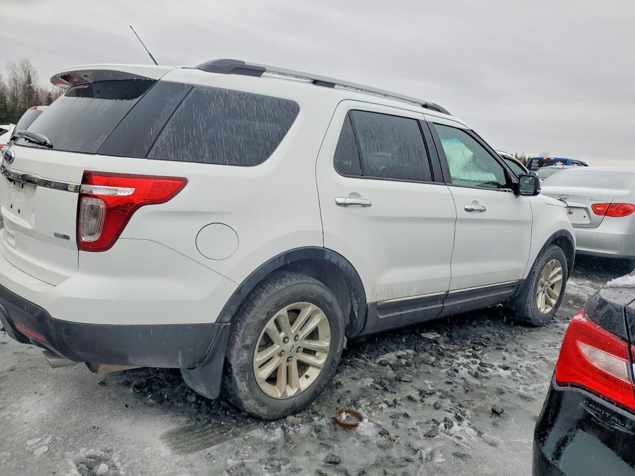 2014 FORD EXPLORER XLT photo 3