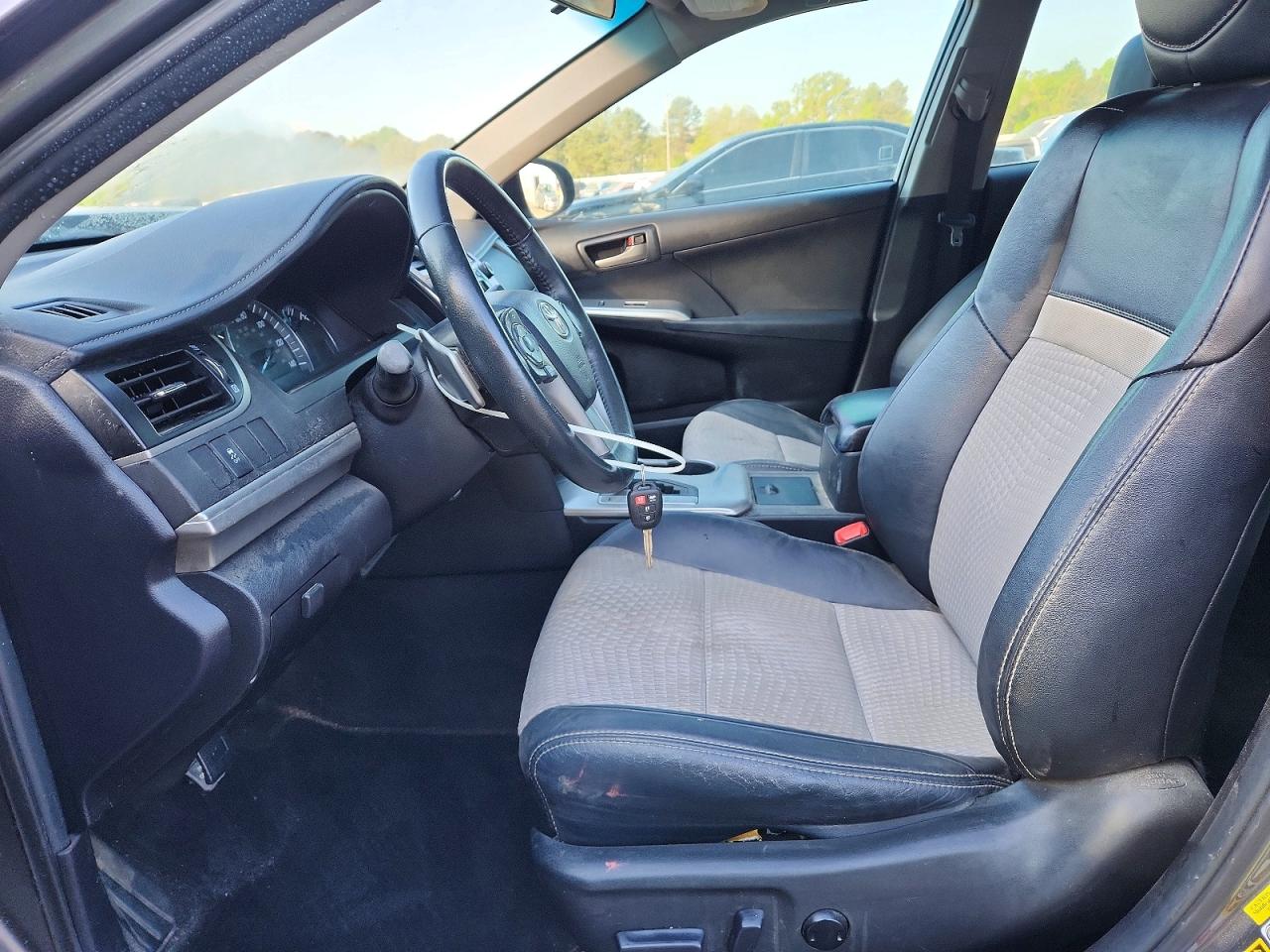 2013 TOYOTA CAMRY SE photo 7