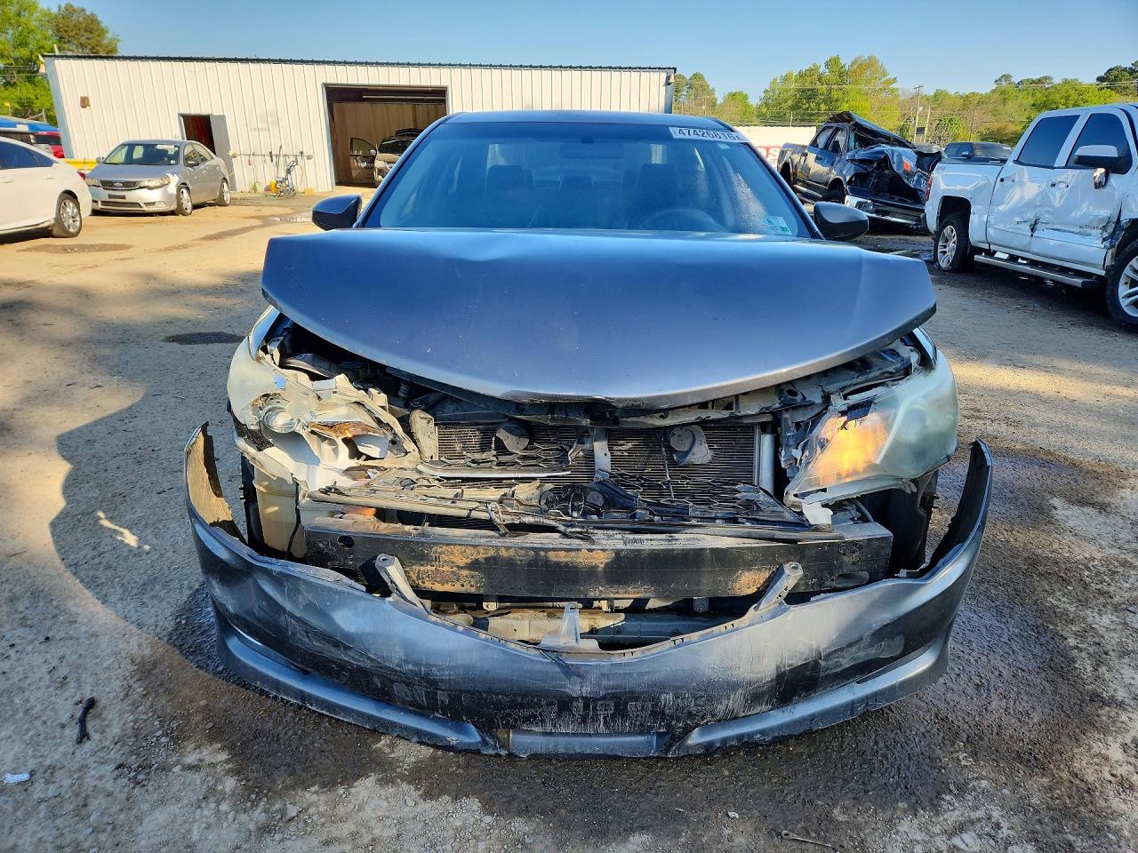 2013 TOYOTA CAMRY SE photo 5
