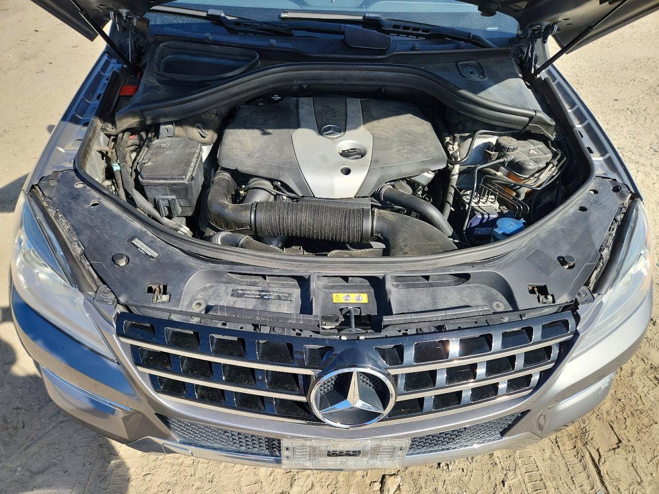 2015 MERCEDES-BENZ ML 250 BLUETEC photo 23