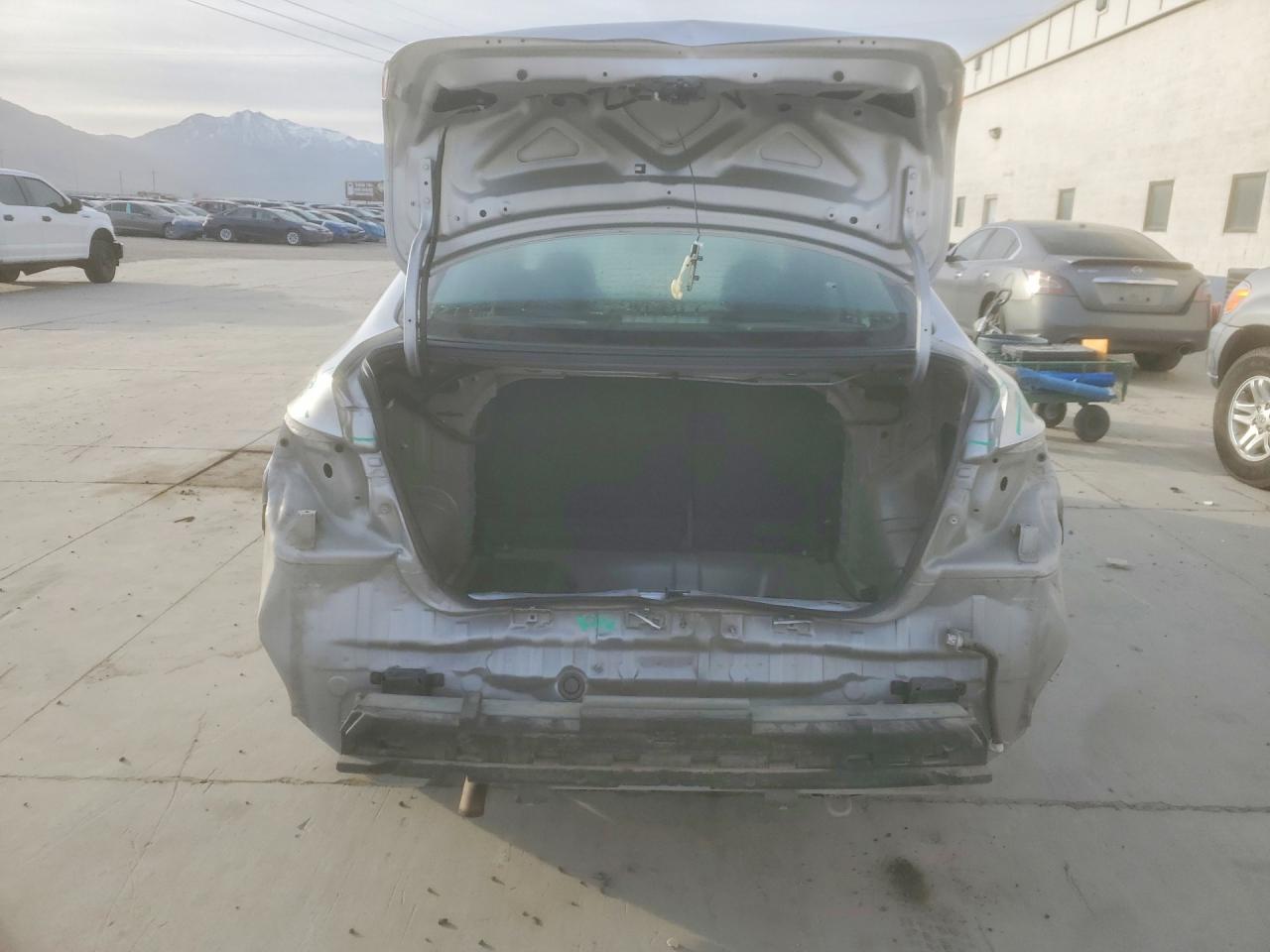 2018 NISSAN SENTRA S photo 11