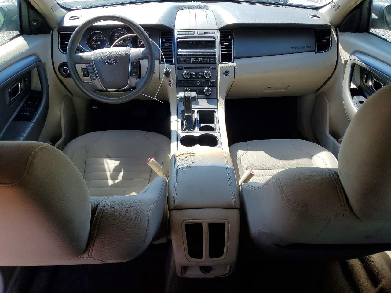 2010 FORD TAURUS SE photo 15