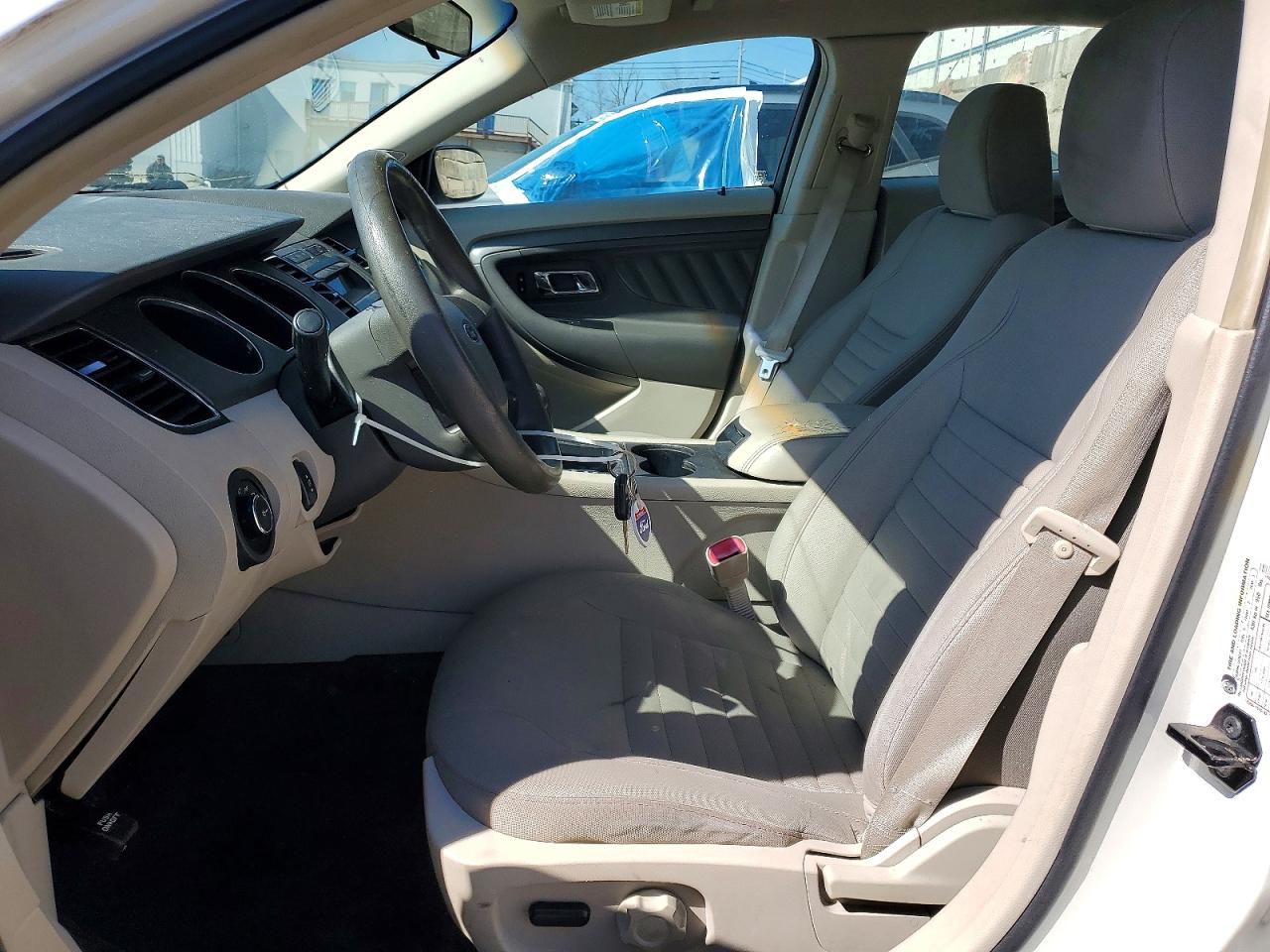 2010 FORD TAURUS SE photo 13