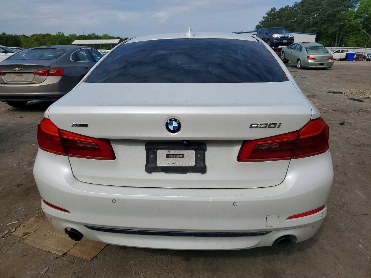 2019 BMW 530 XI photo 16